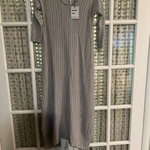 Light Gray Ribbed Knit Maxi Dress with Long Sleeves